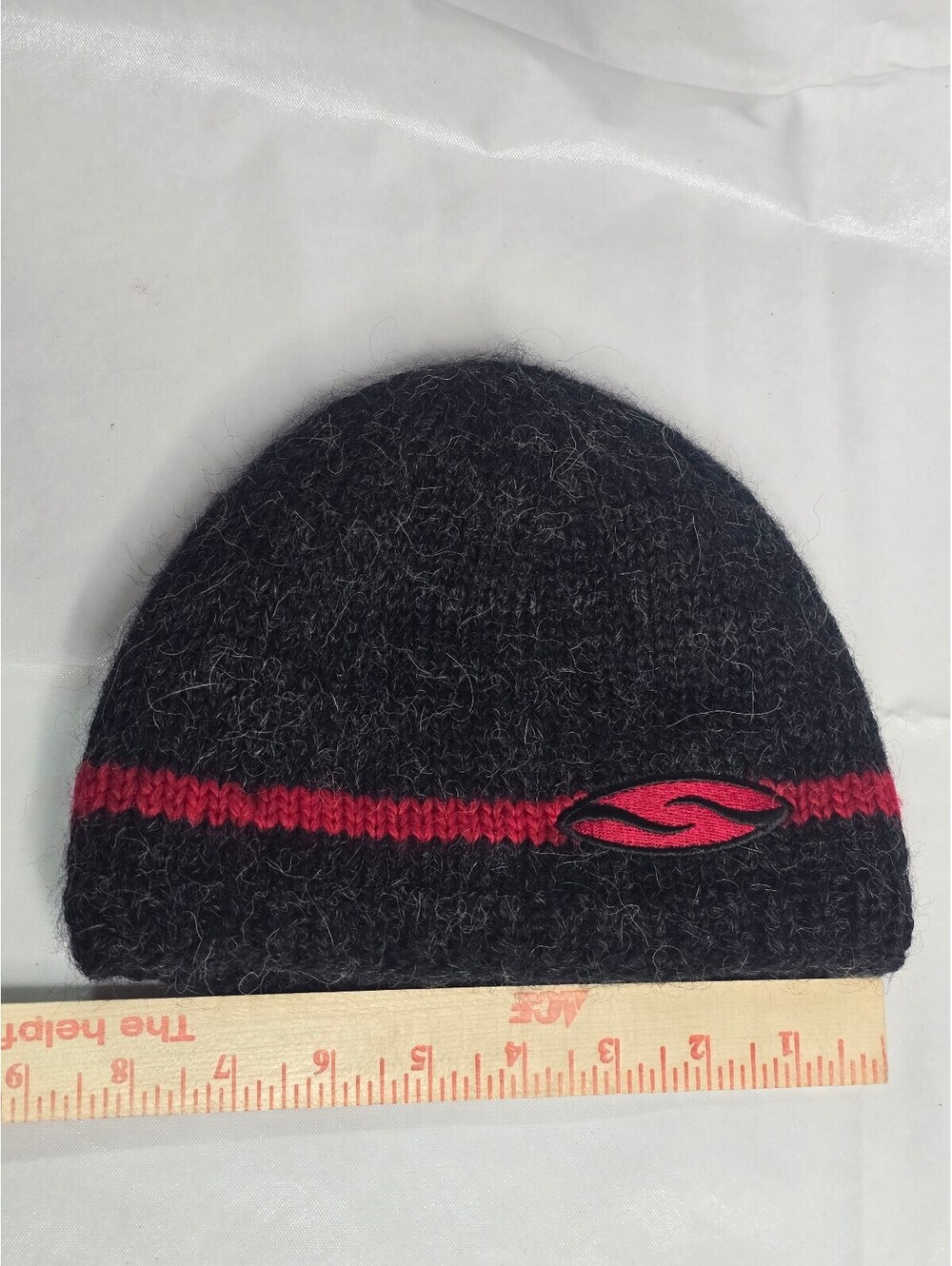 Sherpa Adventure Gear Renzing Beanie Hat Wool Fleece Lined Black Red